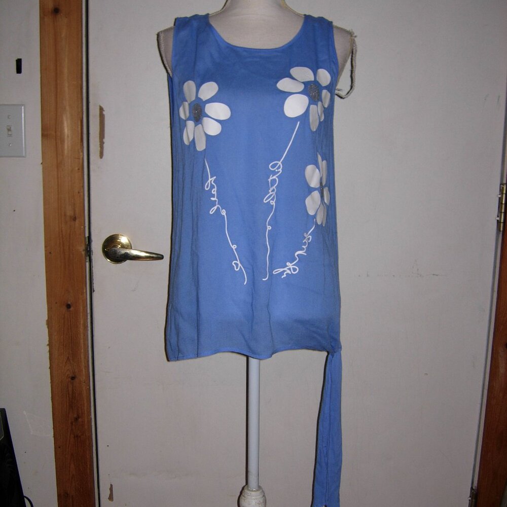 Sheilay Blue Floral Tie Side Top NWT XL